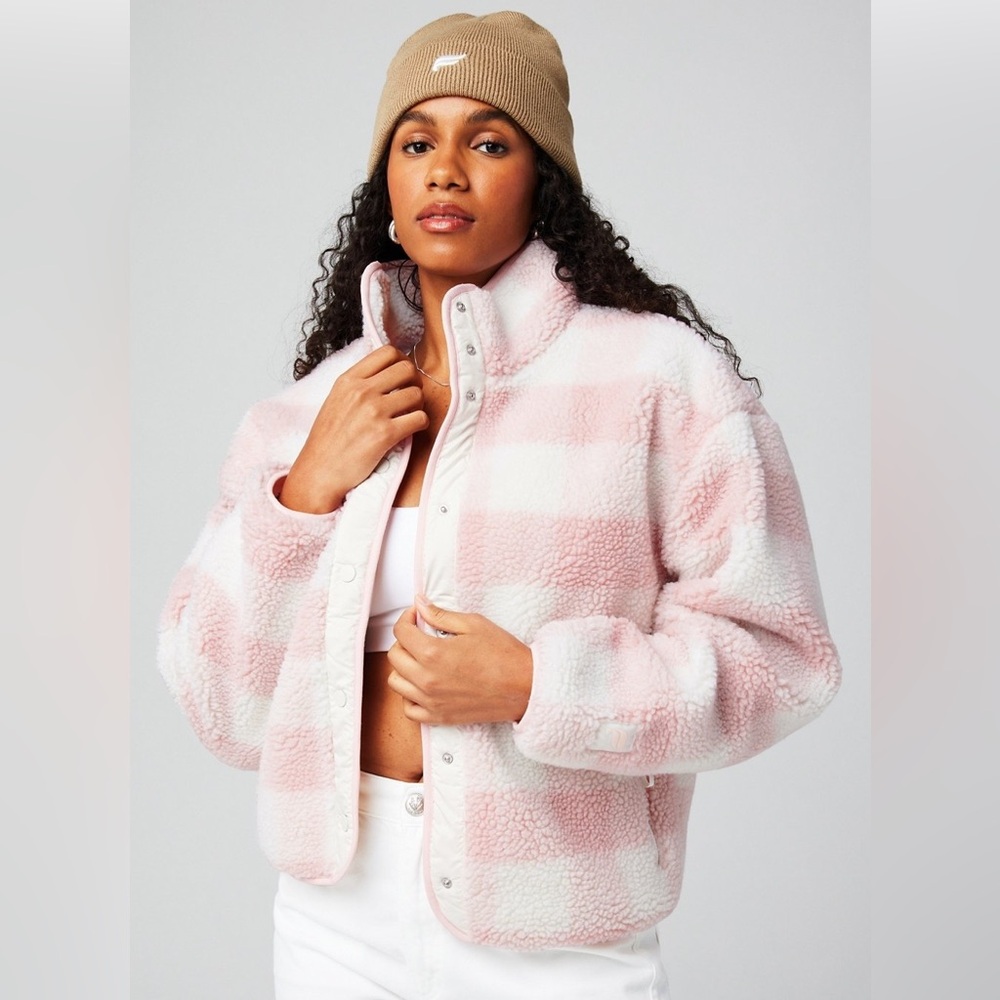 {BRAND NEW🩷} Champagne Blush Check Tahoe Teddy Jacket